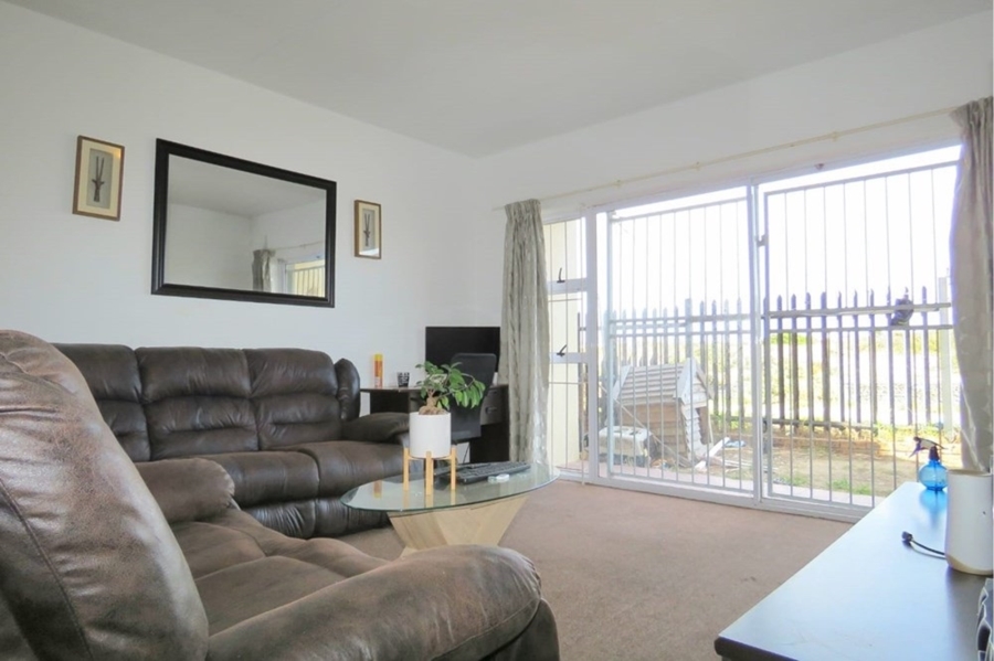 2 Bedroom Property for Sale in Parklands Western Cape